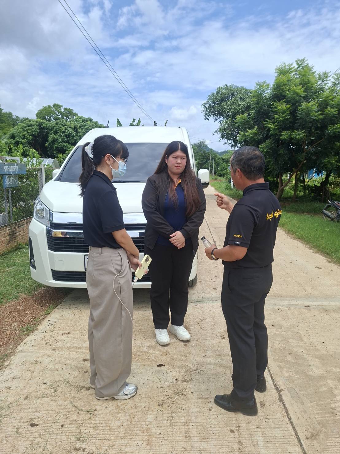 title - ผู้ตรวจราชการ ส.ป.ก. ลงพื้นที่ตรวจเยี่ยมเกษตรกรกลุ่มวิสาหกิจชุมชนพืชผักอินทรีย์และผลิตภัณฑ์แปรรูปทุ่งขนานในนิคมเศรษฐกิจพอเพียง ในเขตปฏิรูปที่ดินจังหวัดจันทบุรี